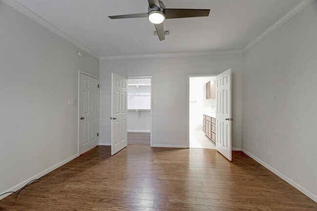 Building Photo - 8518 Fathom Cir