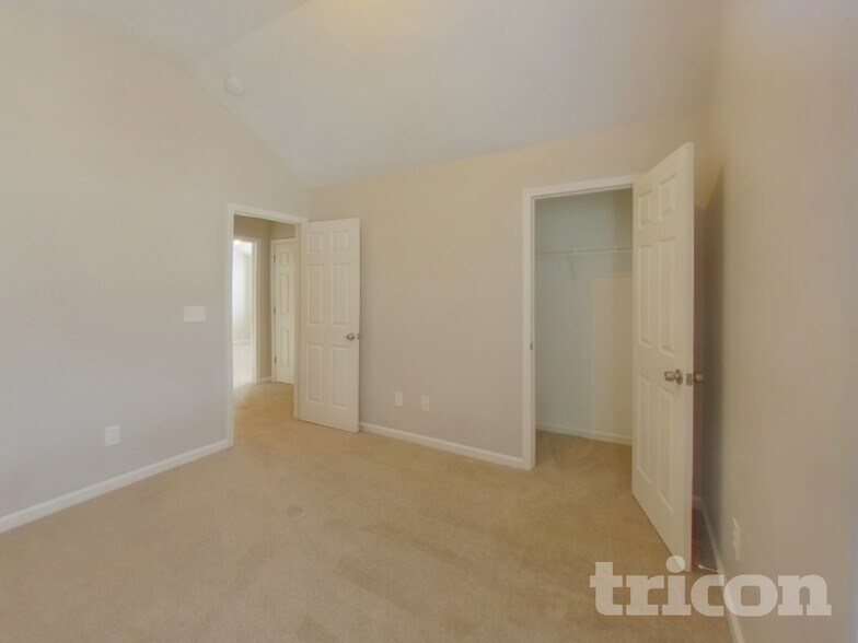 Building Photo - 1467 Eschol Ln NW