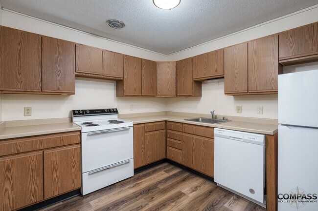 Building Photo - Westwinds