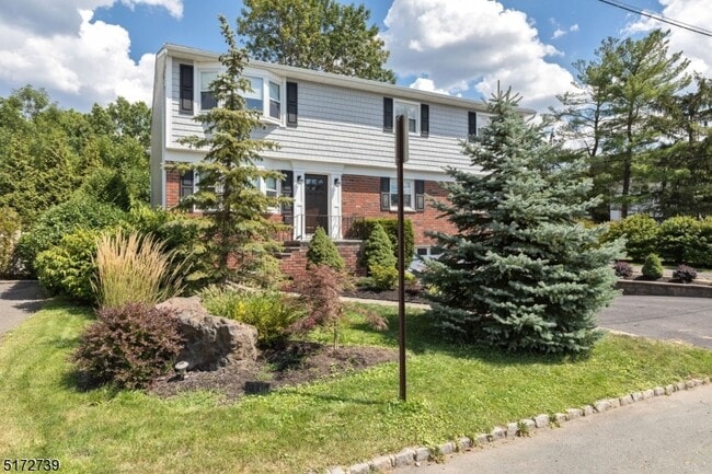 Building Photo - 16 Providence St