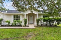 Building Photo - 64 Radcliffe Dr