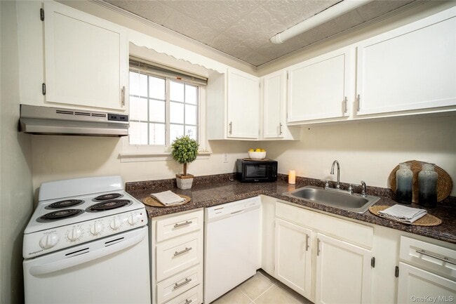 Building Photo - 317 Fox Run Ln