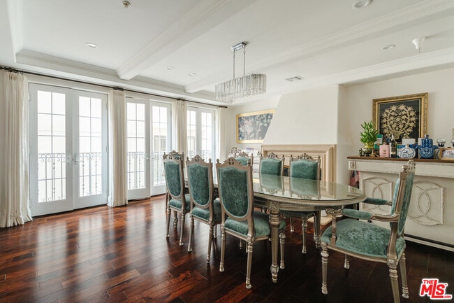 Building Photo - 1835 Pandora Ave