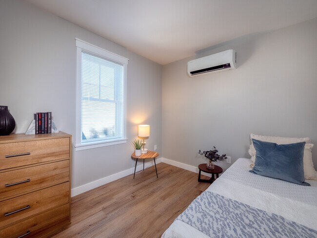 Building Photo - 23 Jones Xing