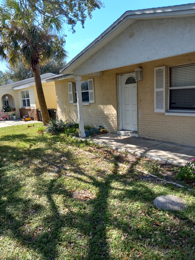 Building Photo - 10809 Scenic Dr