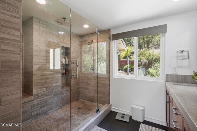 Building Photo - 2355 Stormcroft Ct