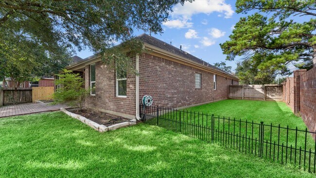 Building Photo - 22626 Fanwick Dr