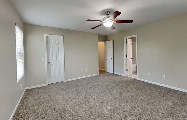 Building Photo - 5870 Ridge Stone Way