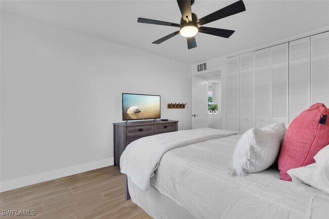 Building Photo - 1100 Little Neck Ct