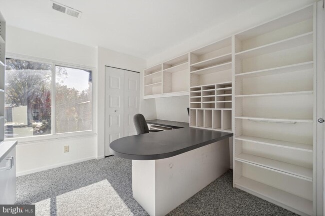 Building Photo - 10959 Deborah Dr