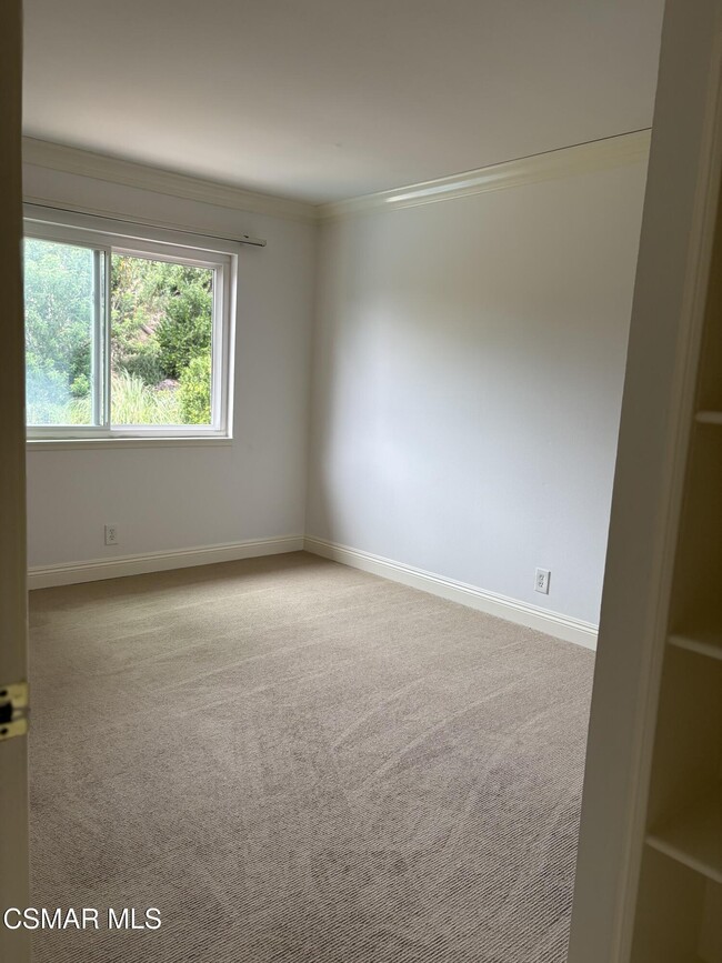 Building Photo - 28649 Acacia Glen St