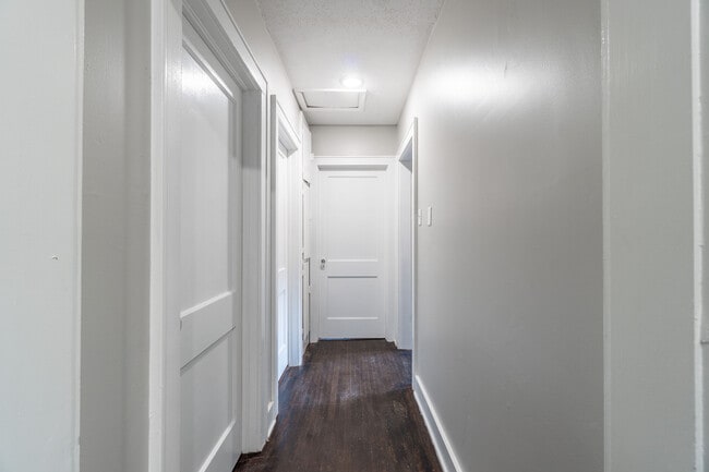 Building Photo - 714 N 39th St