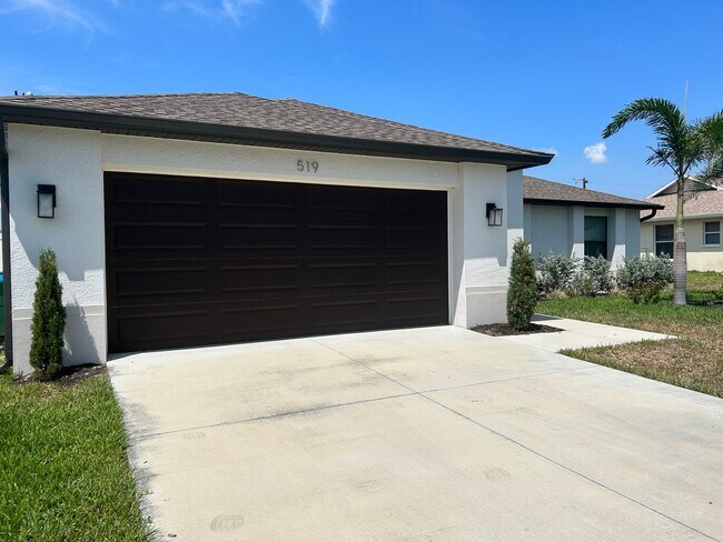 Building Photo - Move-In Ready 3BR Home in SW Cape Coral with Fenced Yar+Screened Lanai+Lawn Care Included+Pet Fri...