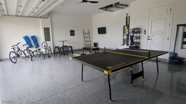 Building Photo - 308 SW 13th Ct