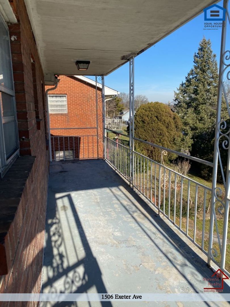 Building Photo - 1506 Exeter Ave