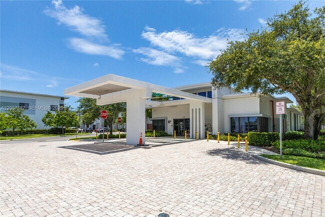 Building Photo - 4444 NW 9th St.
