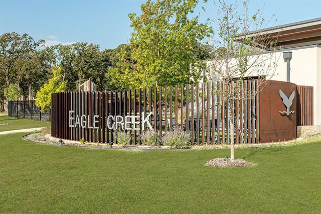 Building Photo - 2205 Redwing Dr