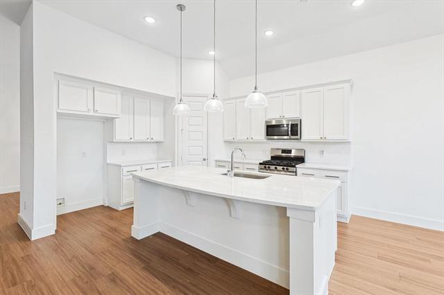 Building Photo - 1708 Pegasus Dr