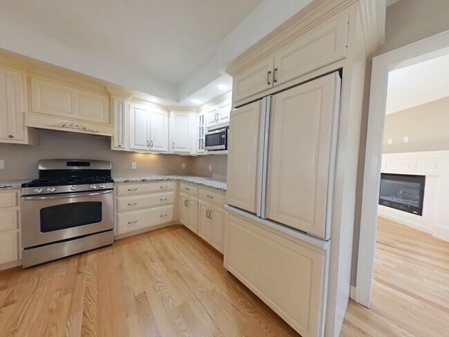 Building Photo - 109 Farwell St
