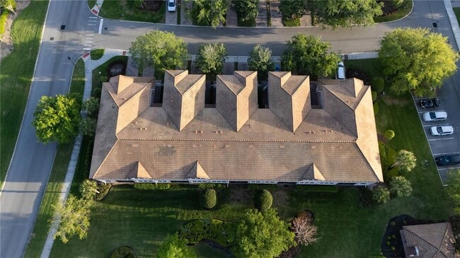 Building Photo - 8301 Foster Dr