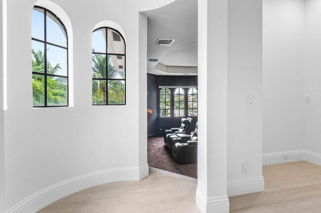 Building Photo - 17662 Circle Pond Ct