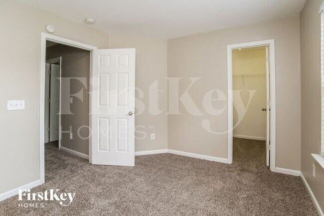 Building Photo - 292 Hiawassee Dr