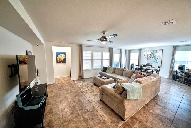 Building Photo - Charming 3-Bedroom Home in Meadows of Copp...