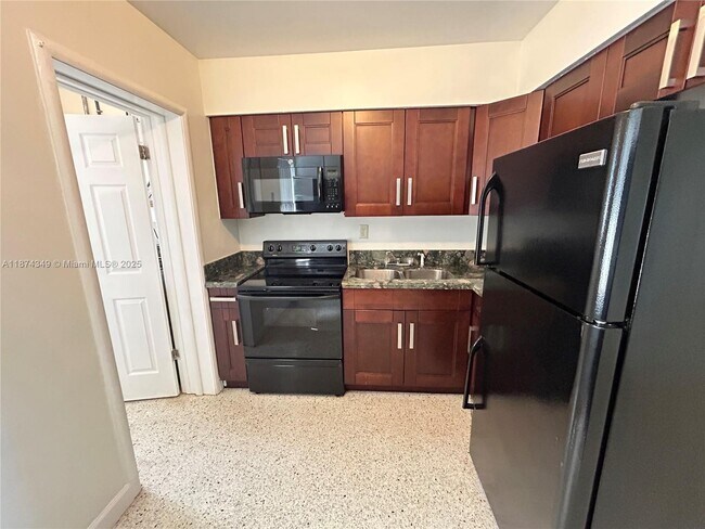 Building Photo - 2441 NW 9th Terrace