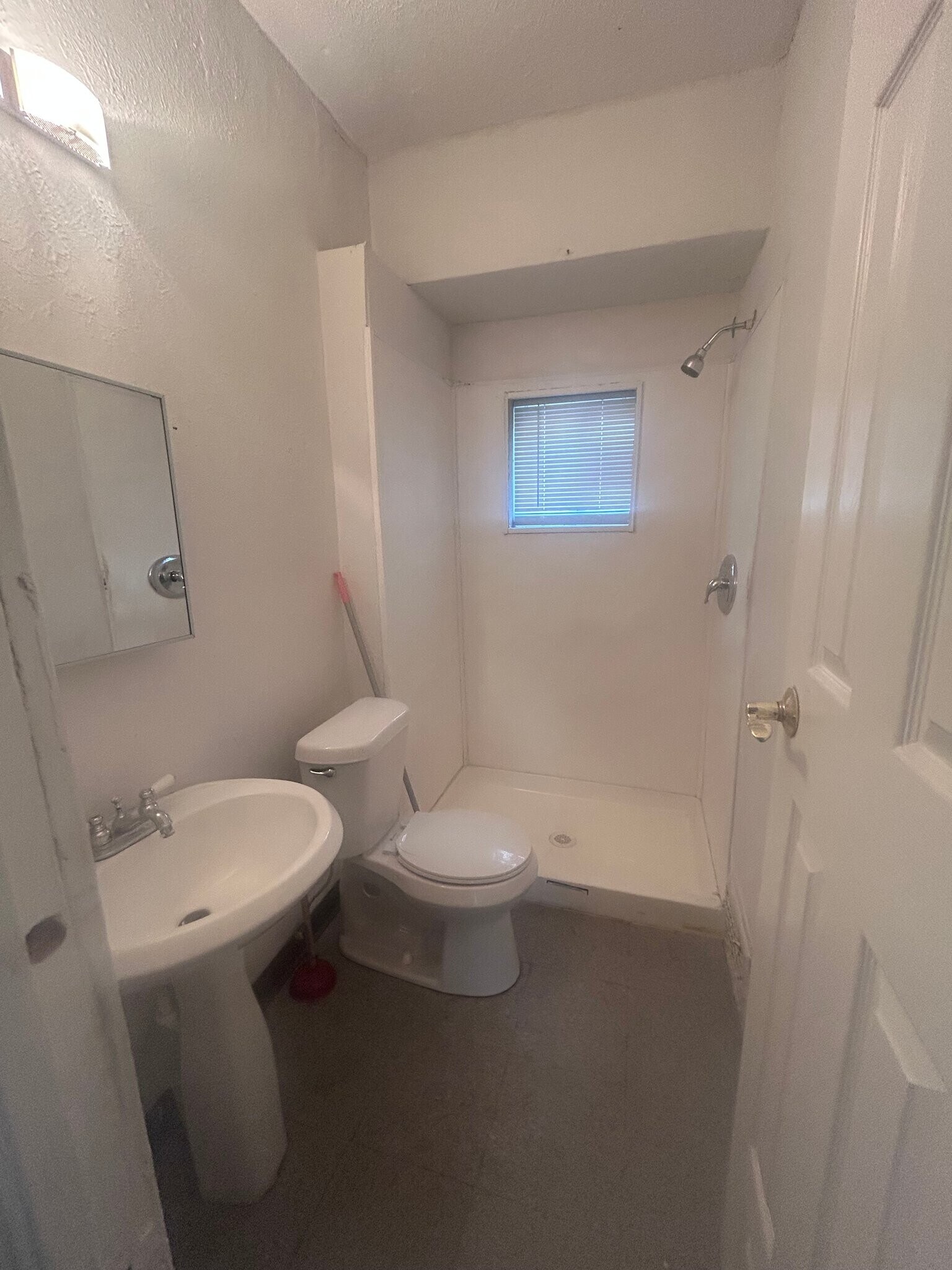 Building Photo - 2163 E 84th St