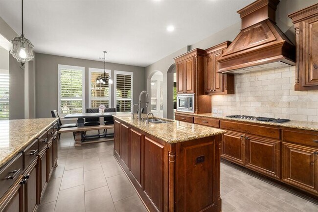 Building Photo - 15509 Boulder Heights