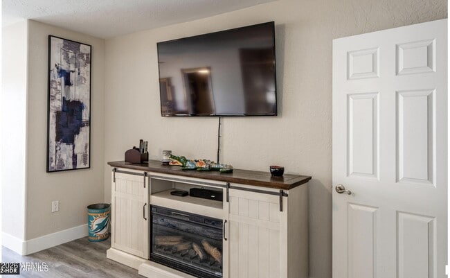 Building Photo - 18026 N Everson Dr