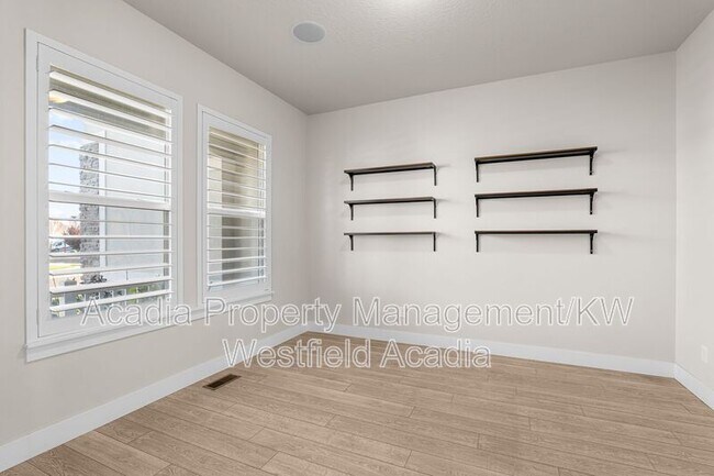 Building Photo - 1457 S Canyon View Dr