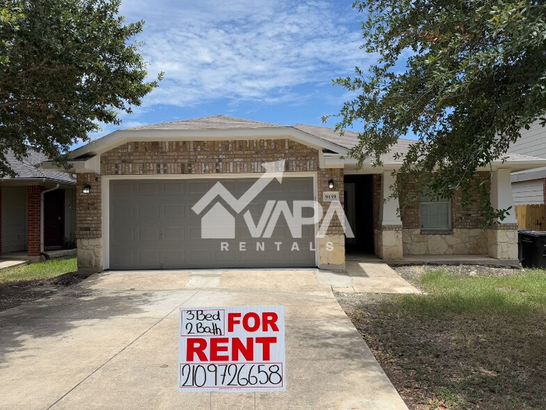 Primary Photo - 9159 Everton