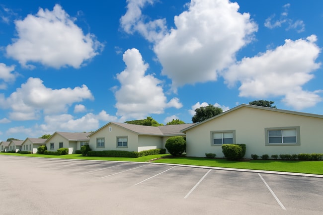Building Photo - 511 Banks Rd Margate, FL 33063