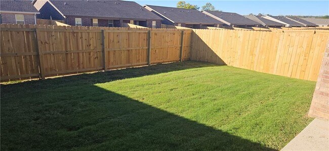 Building Photo - 531 NW 69th Ave