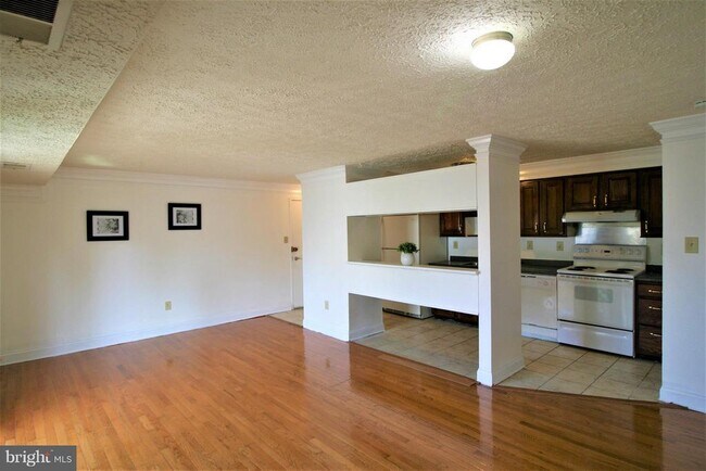 Building Photo - 19517 Gunners Branch Rd