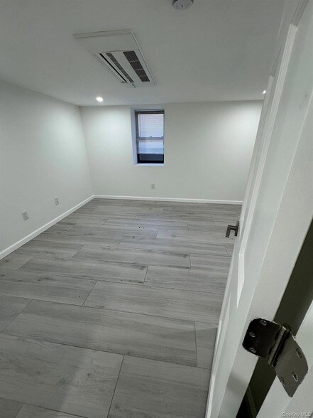 Building Photo - 88-36 77th St