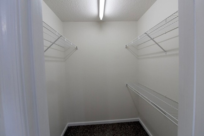 Building Photo - 1334 Devon Ln