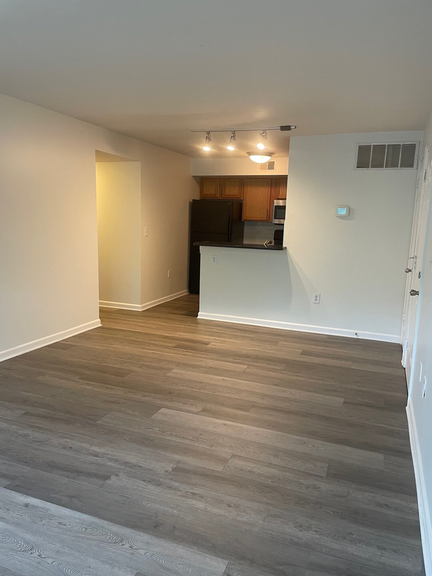 Building Photo - 935 Washington St