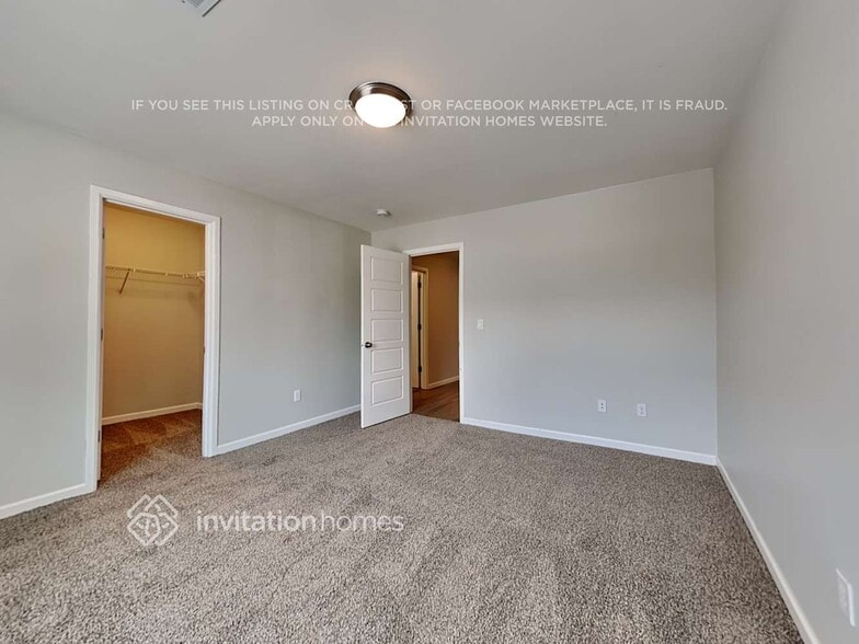 Building Photo - 20303 19th Ave E