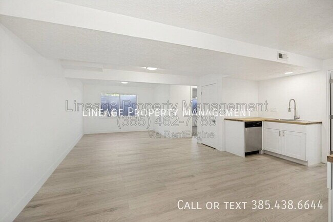 Building Photo - 13863 Kessler Peak Dr