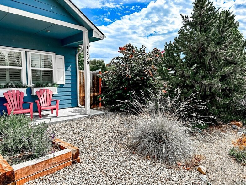 Building Photo - 1800 W Idaho St