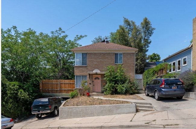 Building Photo - Peaceful 1 Bedroom Apartment Near the Utah Capitol & Downtown Salt Lake City