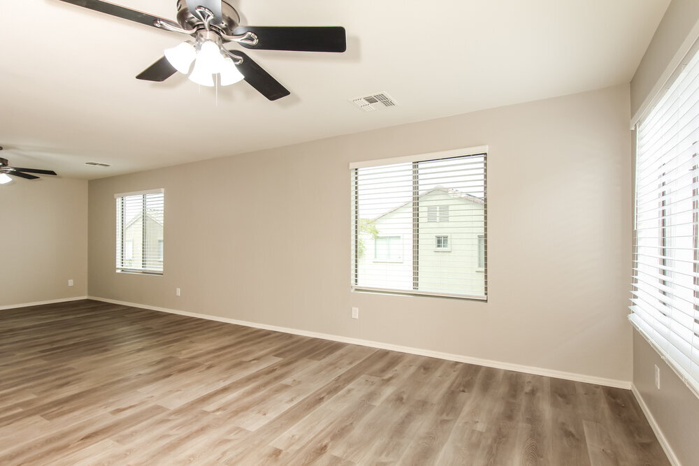 Building Photo - 12924 W Peppertree Ln