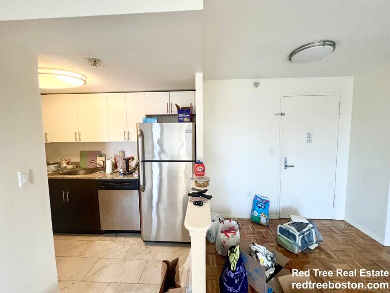 Building Photo - 175 Freeman St