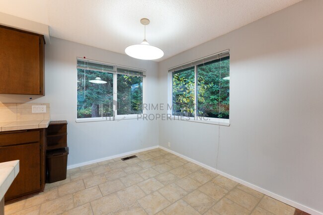 Building Photo - 5924 114th Pl SE