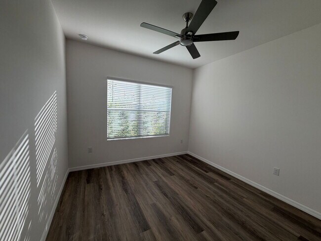 Building Photo - 16075 Badalona Dr