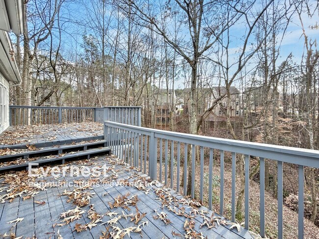 Building Photo - Beautiful 4-Bedroom Home with Modern Comforts / Pet-Friendly / Vouchers Accepted / Available Now!