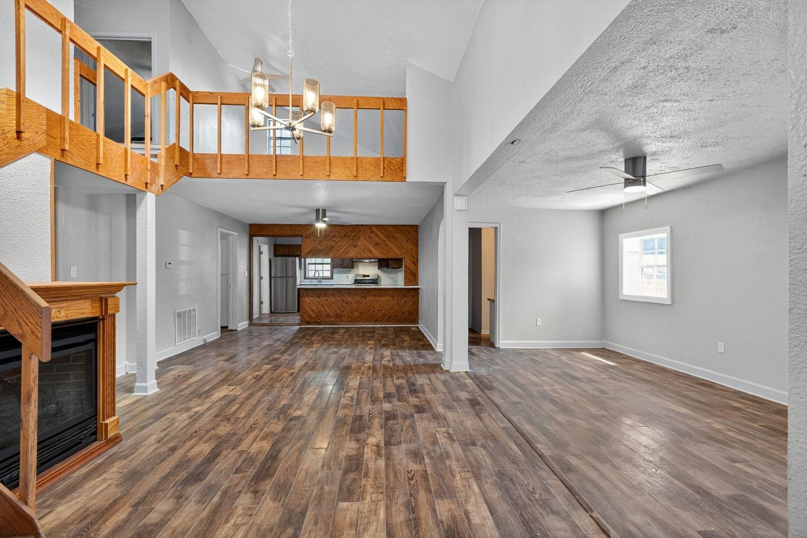 Building Photo - 606 N Miller St