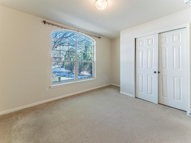 Building Photo - 11909 Timber Heights Dr